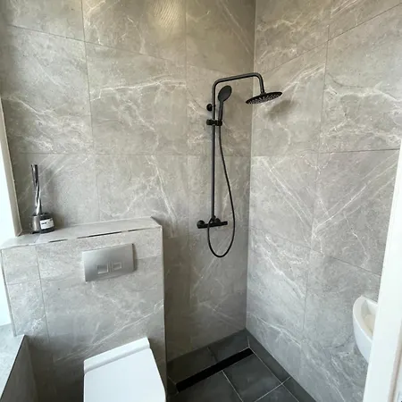 Luxurious For 6 Guests In The Inner - 52-7 Apartament Weener
