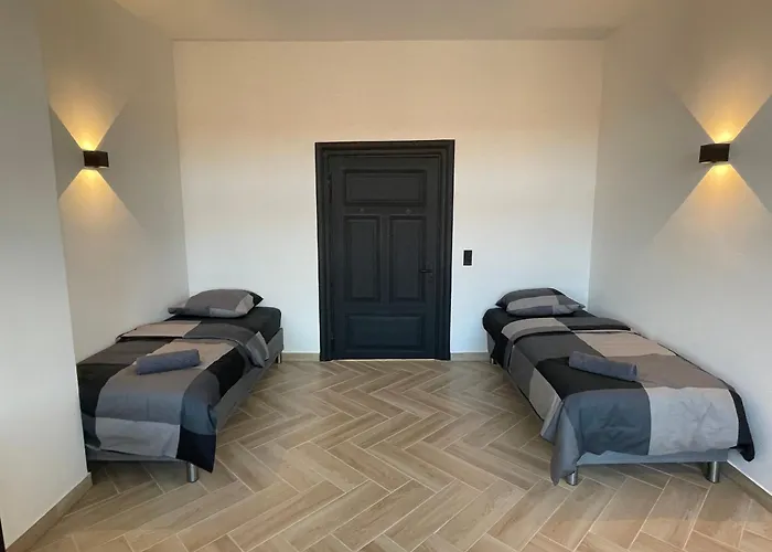 Appartement Luxurious For 6 Guests In The Inner - 52-7